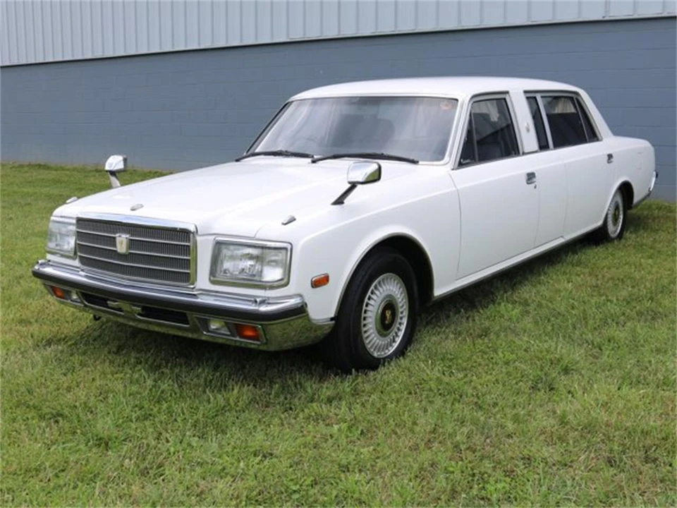 1996 Toyota Century 1st Gen - Image 2 of 31