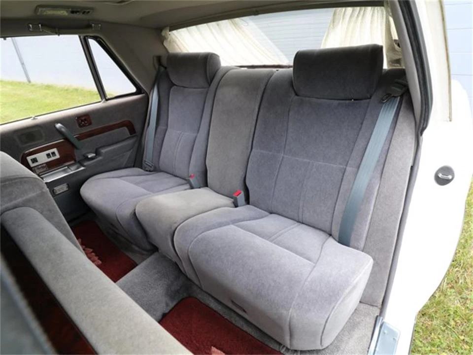 1996 Toyota Century 1st Gen - Image 16 of 31