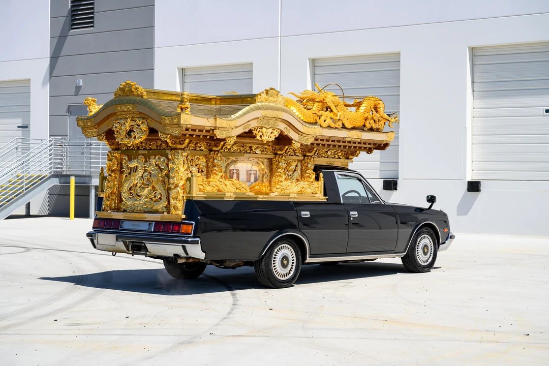 1996 Toyota Century 1st Gen - Image 17 of 31