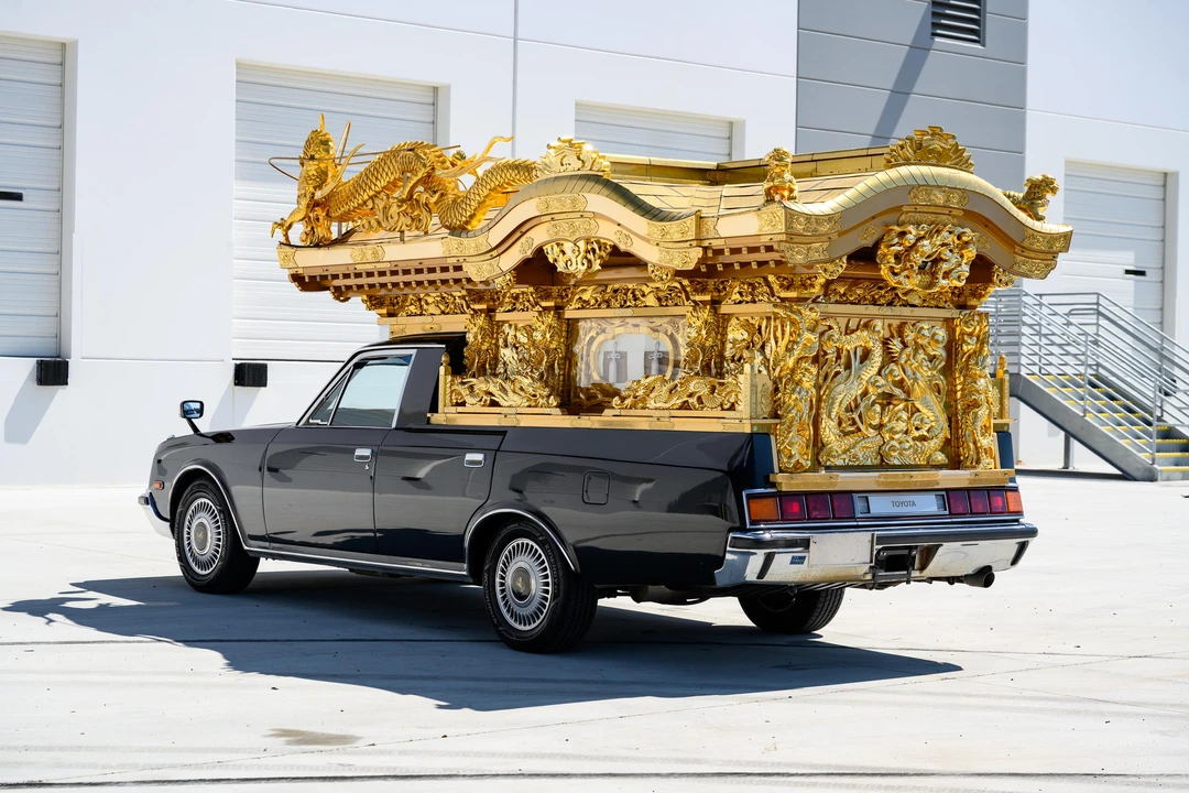 1996 Toyota Century 1st Gen - Image 14 of 31