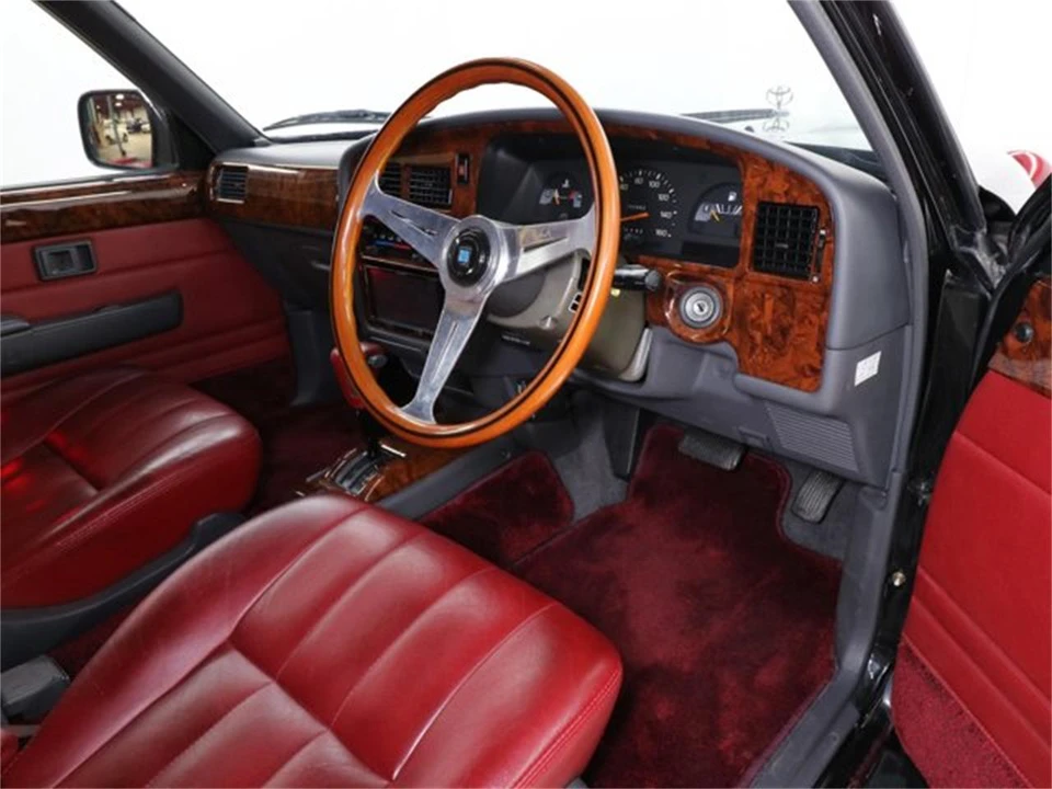 1996 Toyota - Image 9 of 31