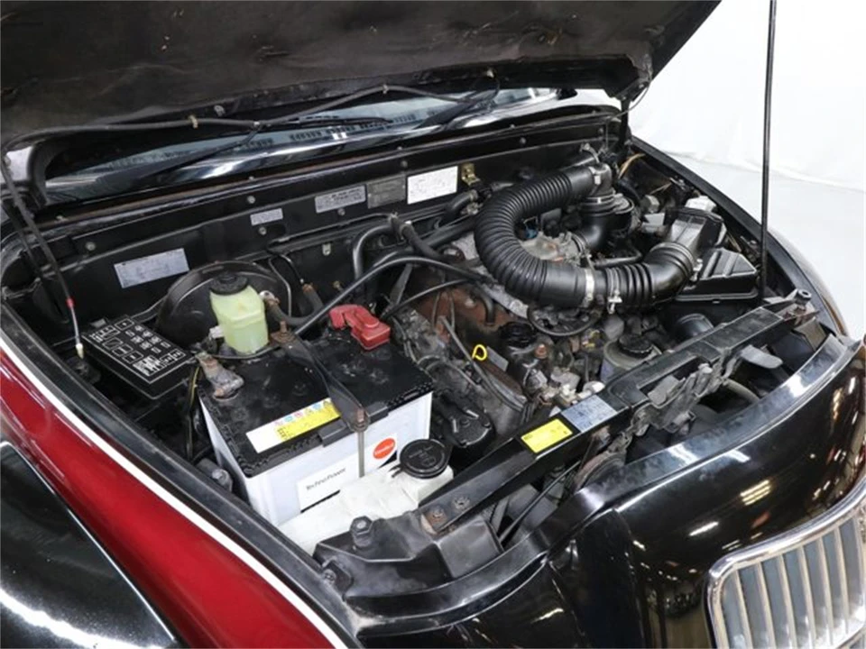 1996 Toyota - Image 24 of 31