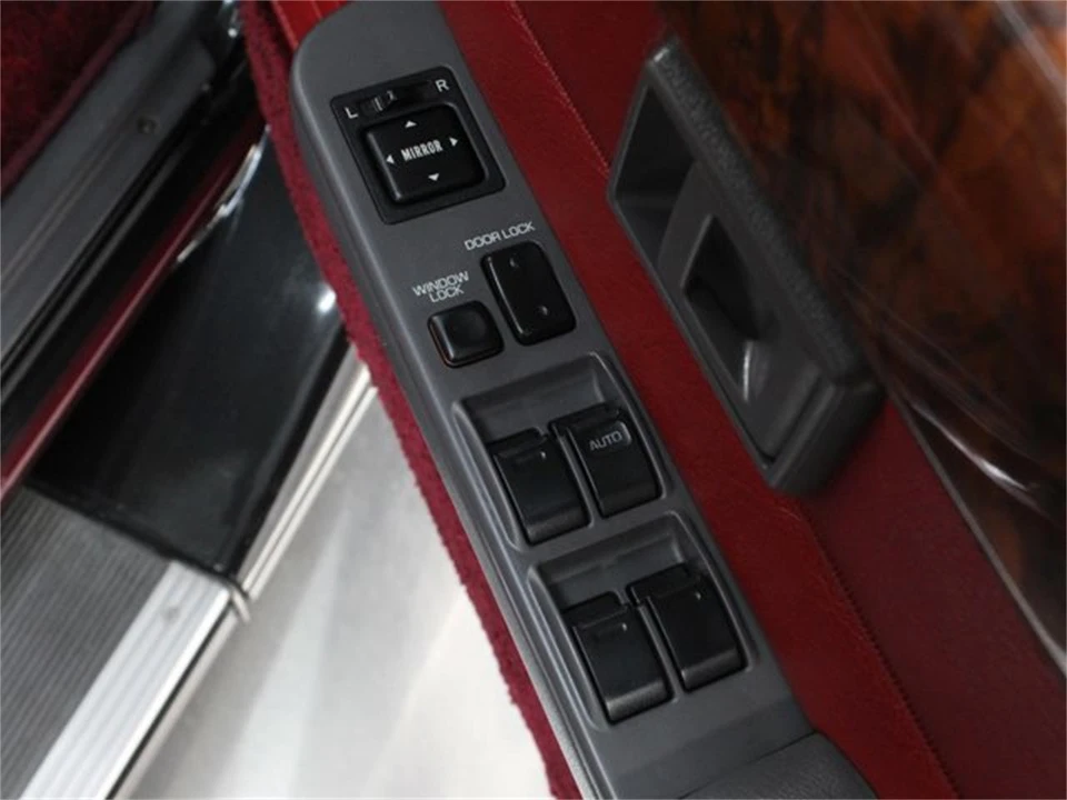 1996 Toyota - Image 23 of 31