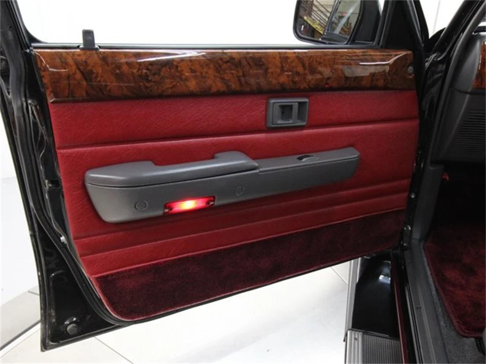 1996 Toyota - Image 19 of 31