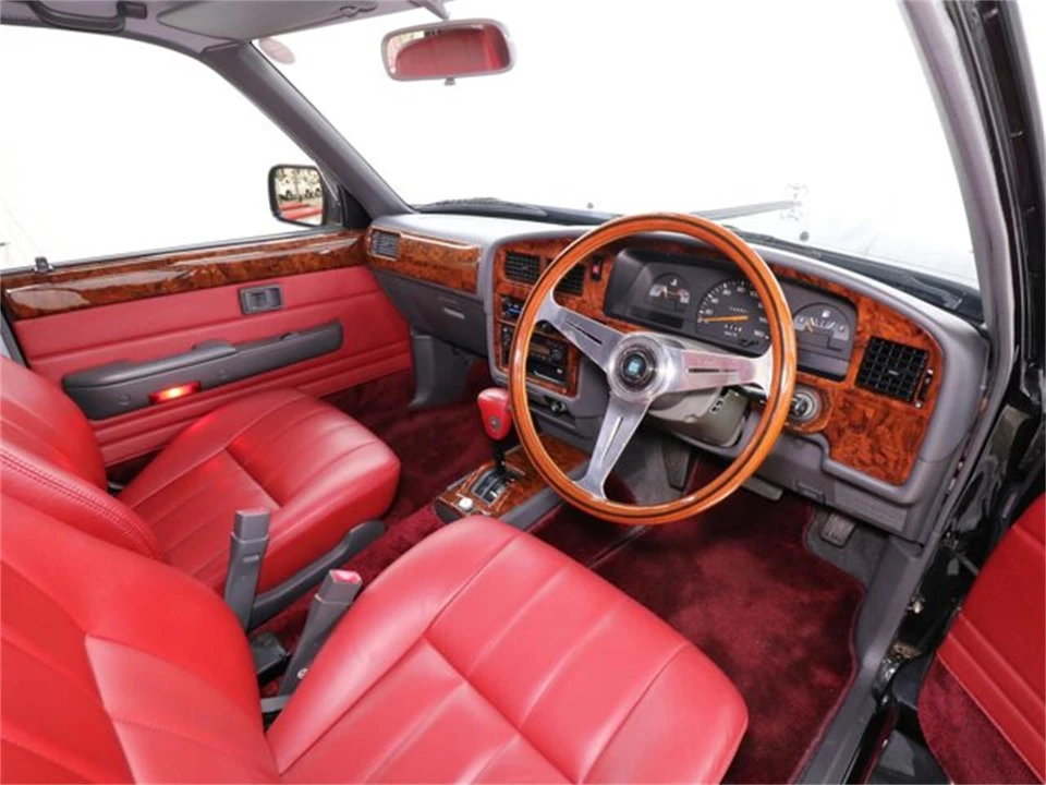 1996 Toyota - Image 9 of 31