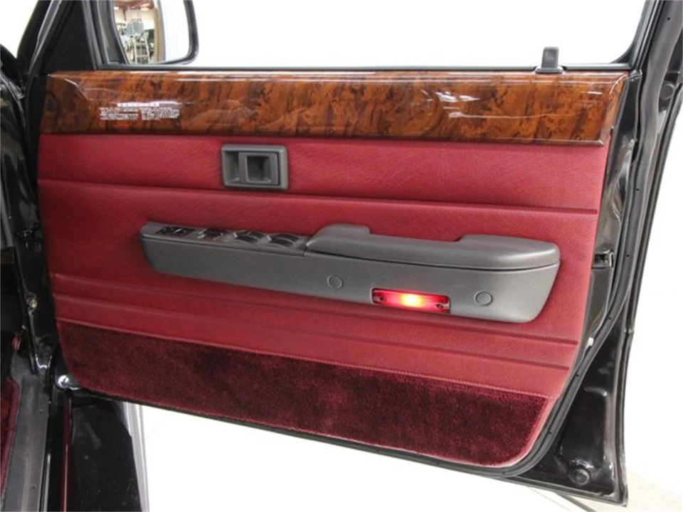 1996 Toyota - Image 21 of 31