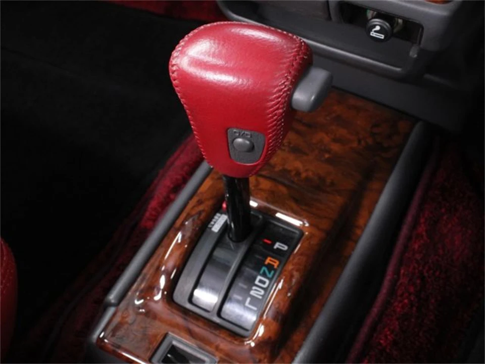 1996 Toyota - Image 14 of 31