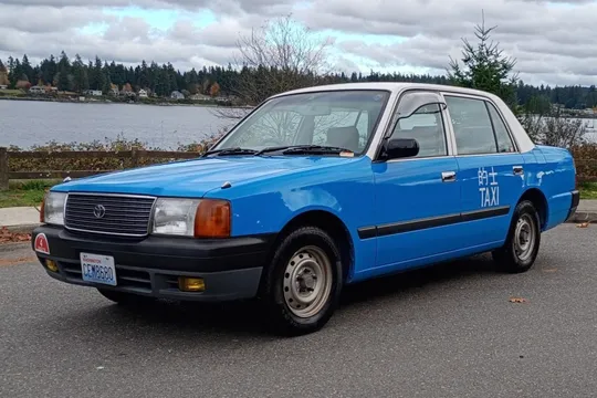 1996 Toyota Crown Comfort