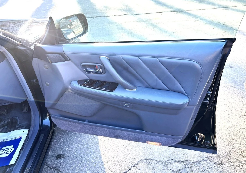 1996 Toyota Crown 10th Gen - Image 3 of 31