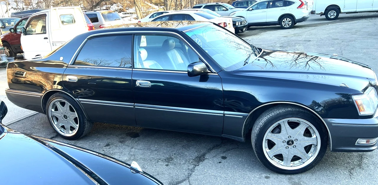 1996 Toyota Crown 10th Gen - Image 2 of 31