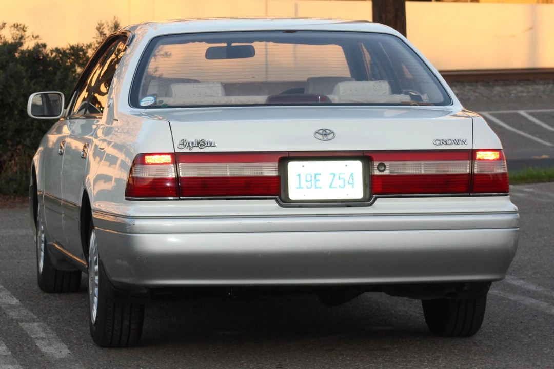1996 Toyota Crown 10th Gen - Image 5 of 13