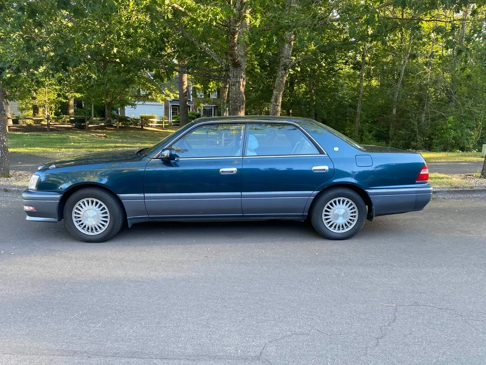 1996 Toyota Crown 10th Gen - Image 4 of 12