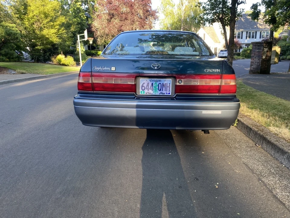 1996 Toyota Crown 10th Gen - Image 6 of 12