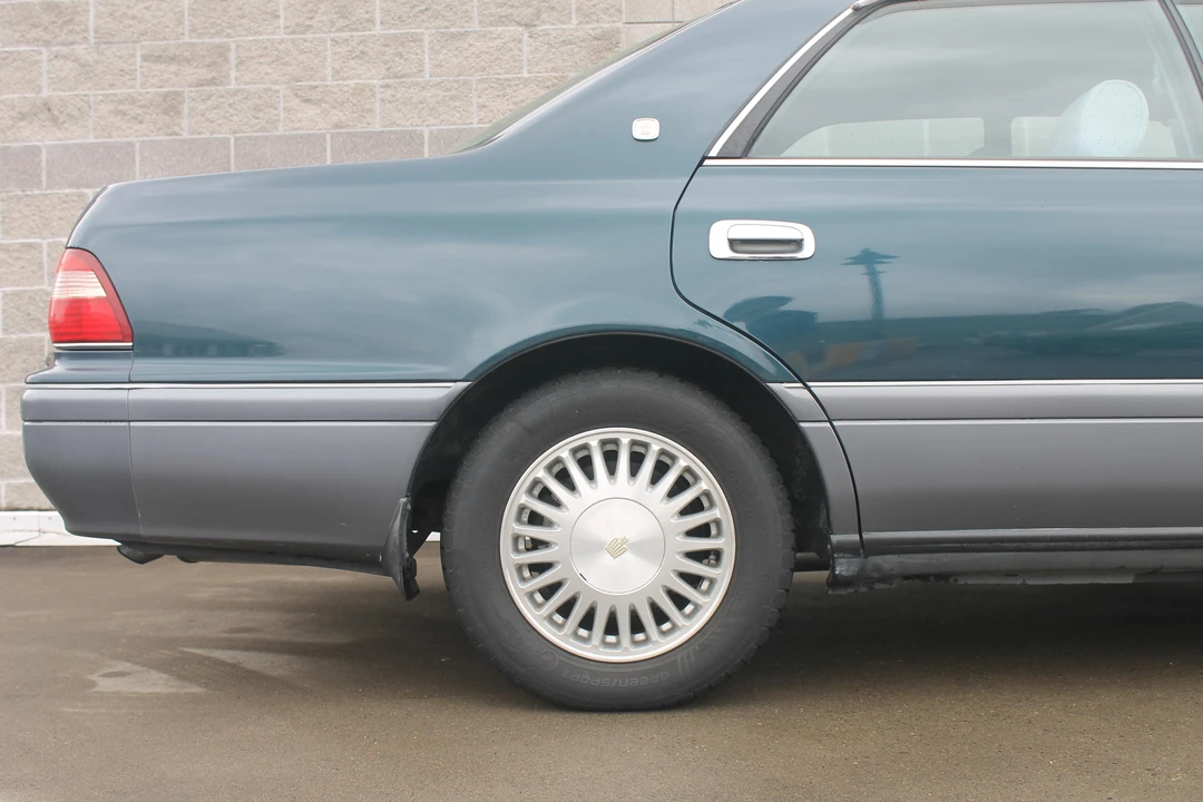 1996 Toyota Crown 10th Gen - Image 19 of 31