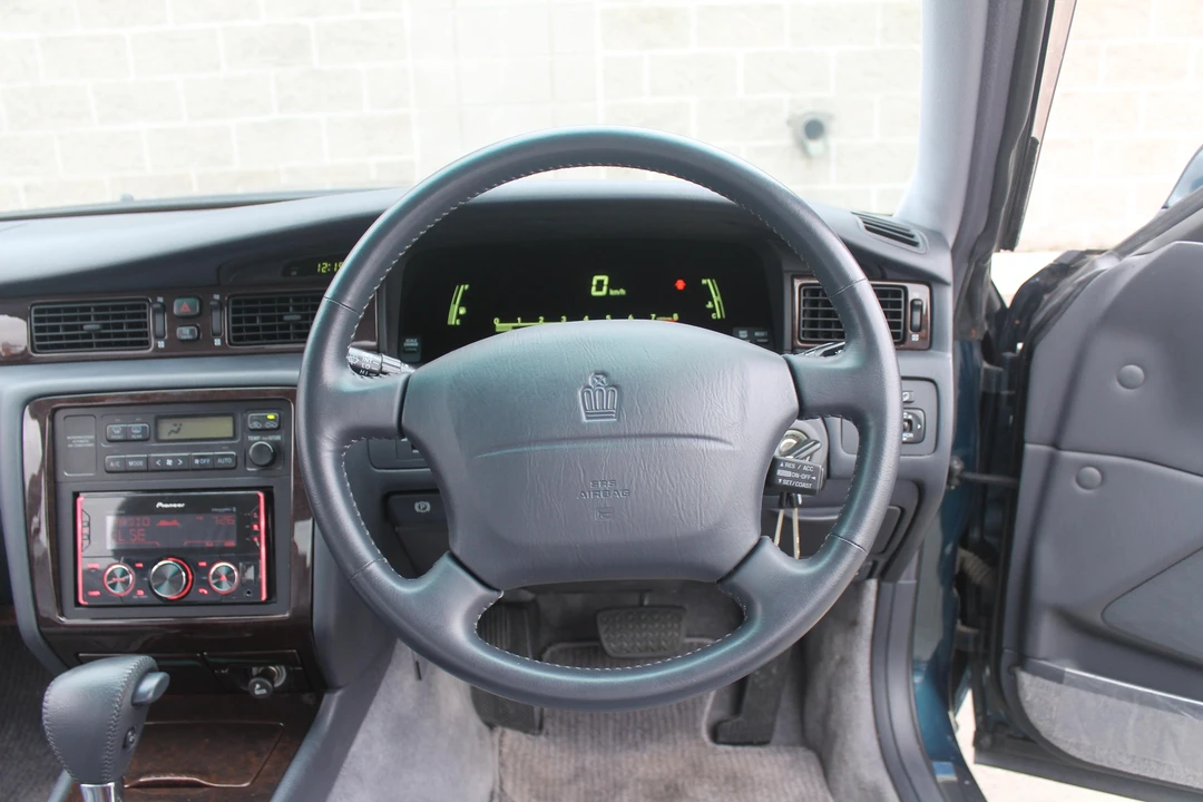 1996 Toyota Crown 10th Gen - Image 30 of 31