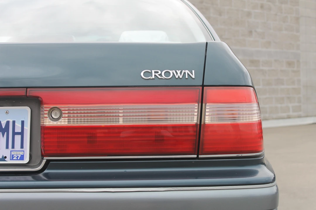 1996 Toyota Crown 10th Gen - Image 14 of 31