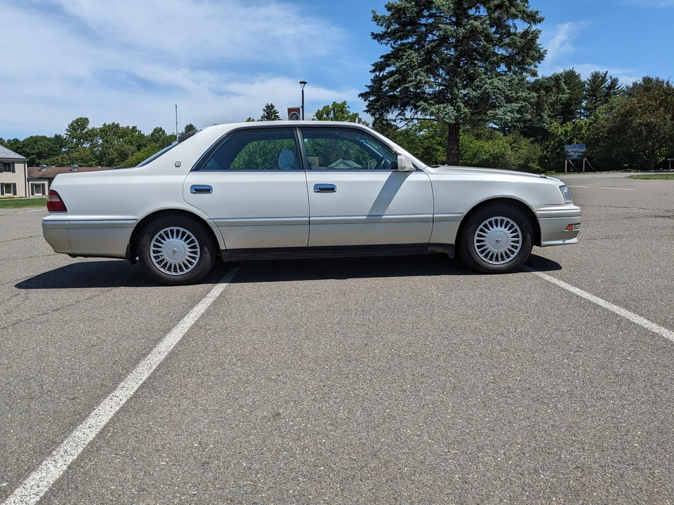 1996 Toyota Crown 9th Gen - Image 8 of 31