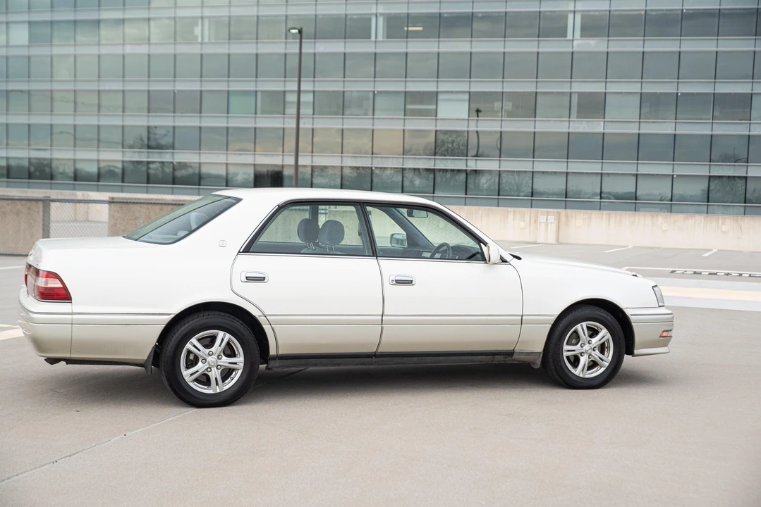 1996 Toyota Crown 10th Gen - Image 21 of 31