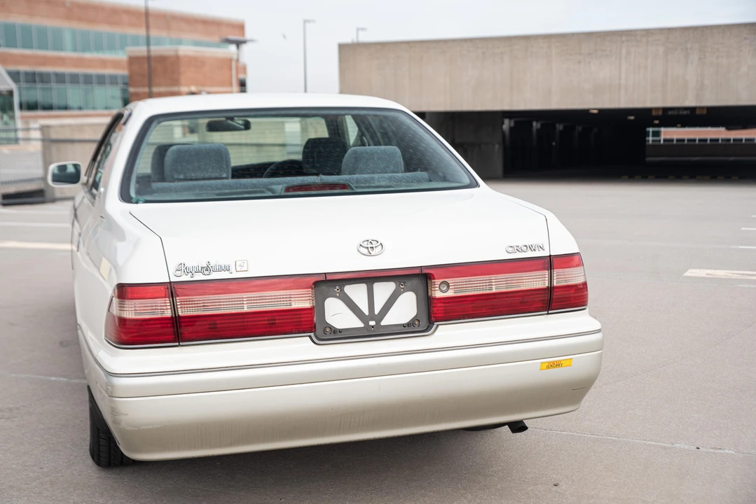 1996 Toyota Crown 10th Gen - Image 15 of 31