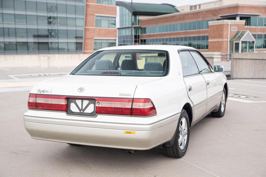 1996 Toyota Crown 10th Gen - Image 18 of 31