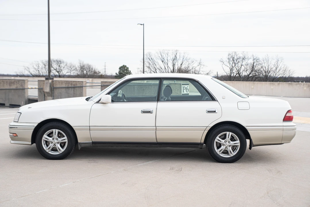 1996 Toyota Crown 10th Gen - Image 11 of 31
