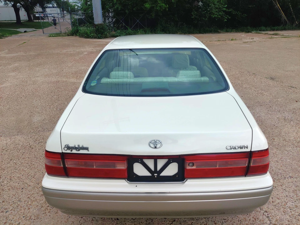 1996 Toyota Crown 10th Gen - Image 14 of 31