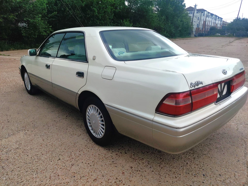 1996 Toyota Crown 10th Gen - Image 11 of 31