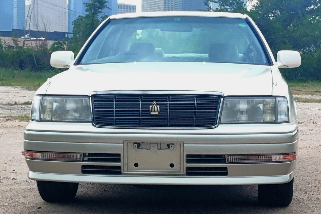1996 Toyota Crown 10th Gen - Image 2 of 31