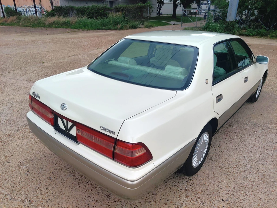 1996 Toyota Crown 10th Gen - Image 15 of 31