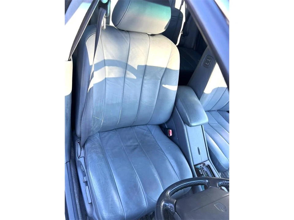 1996 Toyota Crown 10th Gen - Image 28 of 31