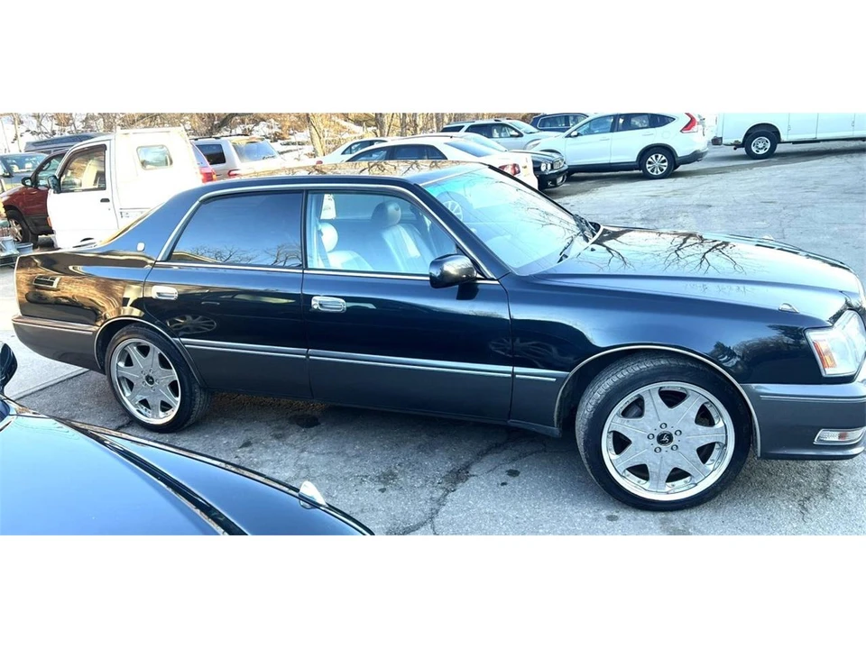 1996 Toyota Crown 10th Gen - Image 2 of 31