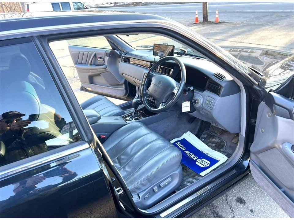 1996 Toyota Crown 10th Gen - Image 26 of 31