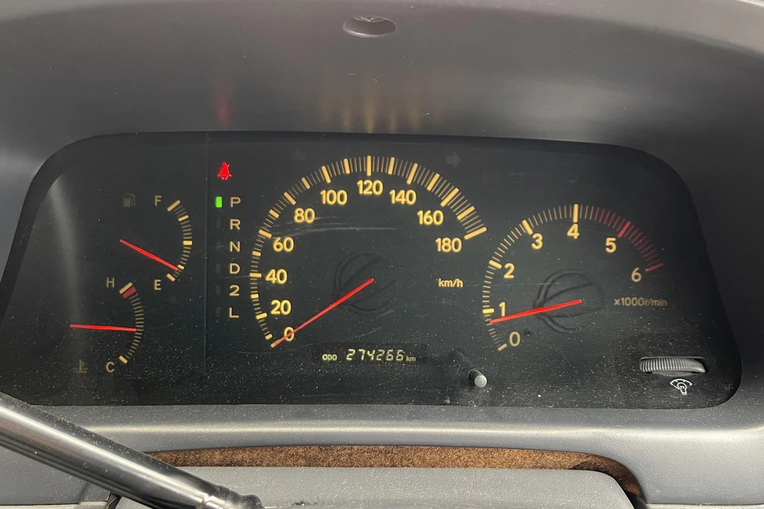 1996 Toyota Granvia 4th Gen - Image 27 of 31