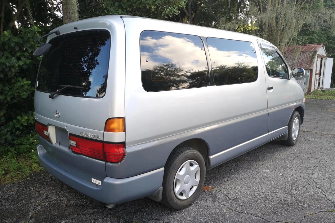 1996 Toyota Granvia 4th Gen - Image 4 of 31
