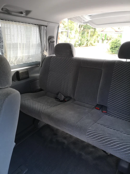 1996 Toyota Granvia 4th Gen - Image 28 of 31