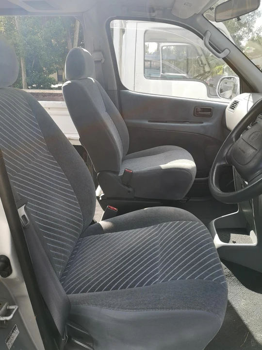1996 Toyota Granvia 4th Gen - Image 24 of 31