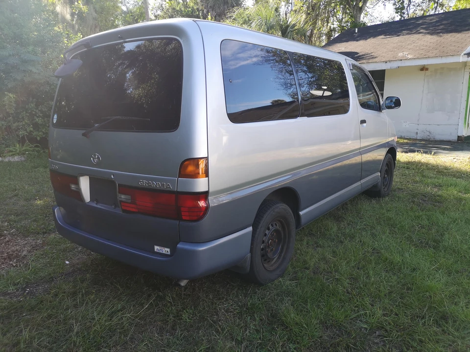 1996 Toyota Granvia 4th Gen - Image 10 of 31