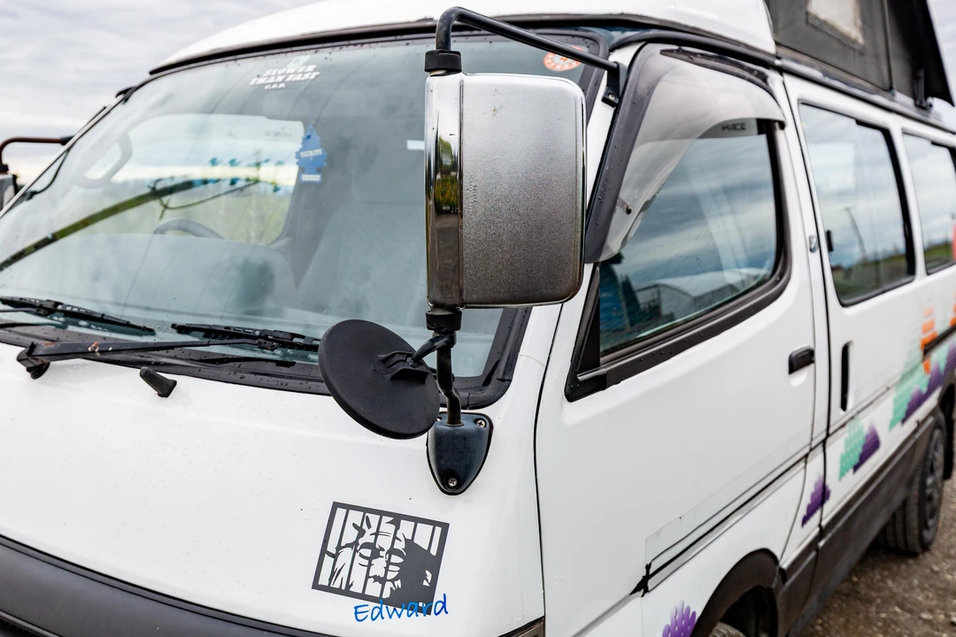 1996 Toyota HiAce 4th Gen - Image 13 of 31