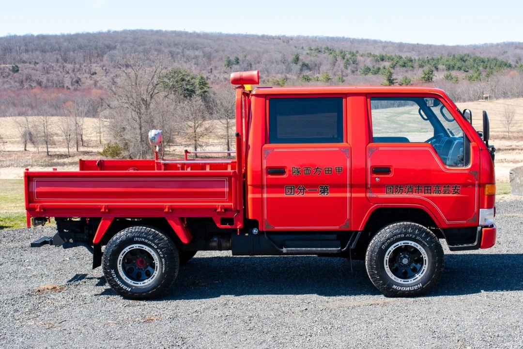 1996 Toyota HiAce 4th Gen - Image 3 of 7