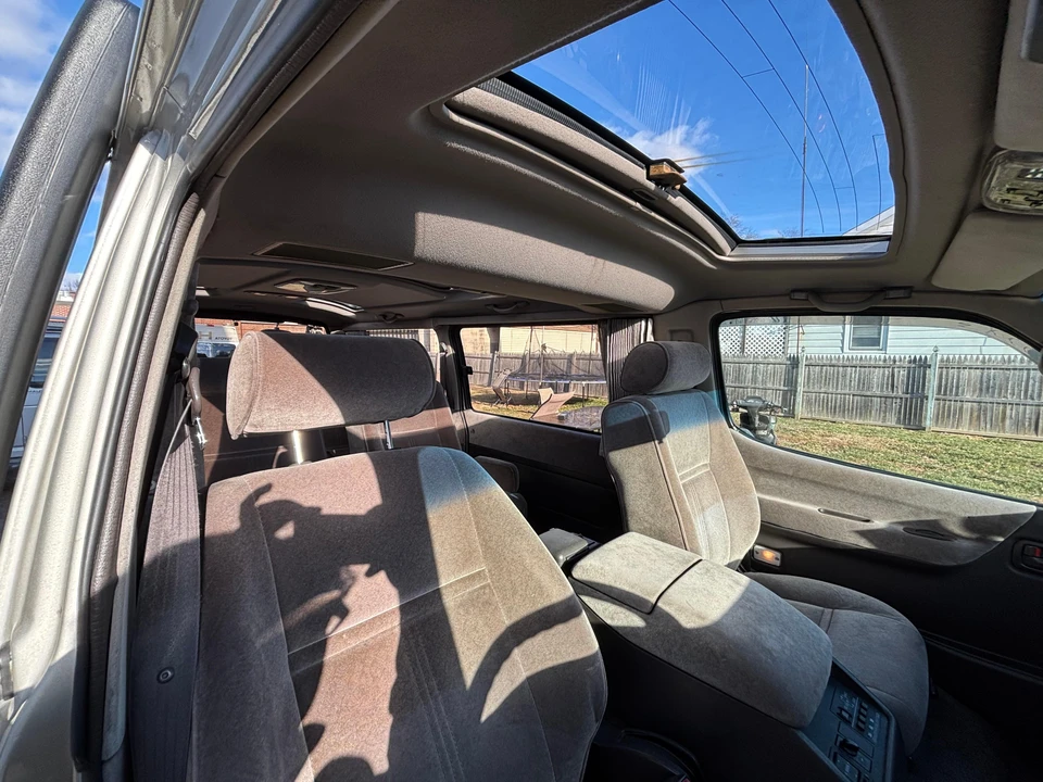 1996 Toyota HiAce 4th Gen - Image 29 of 31