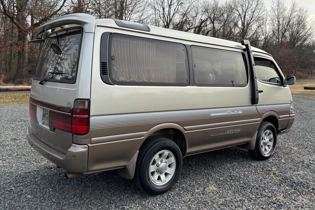 1996 Toyota HiAce 4th Gen - Image 5 of 31