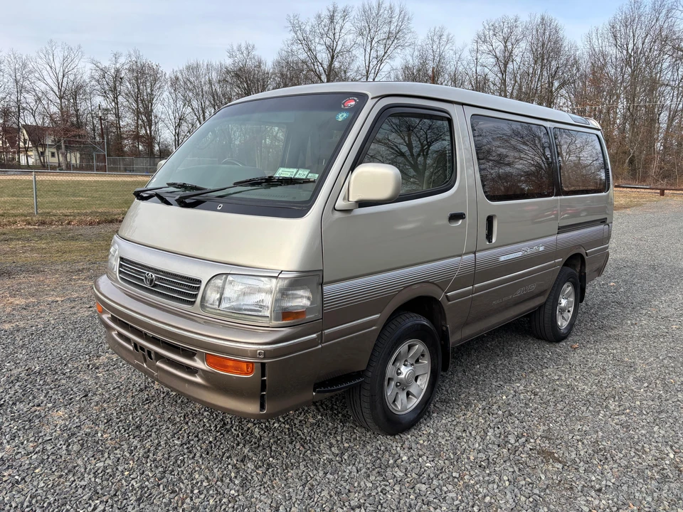 1996 Toyota HiAce 4th Gen - Image 6 of 31