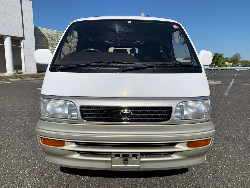 1996 Toyota HiAce 4th Gen - Image 6 of 31