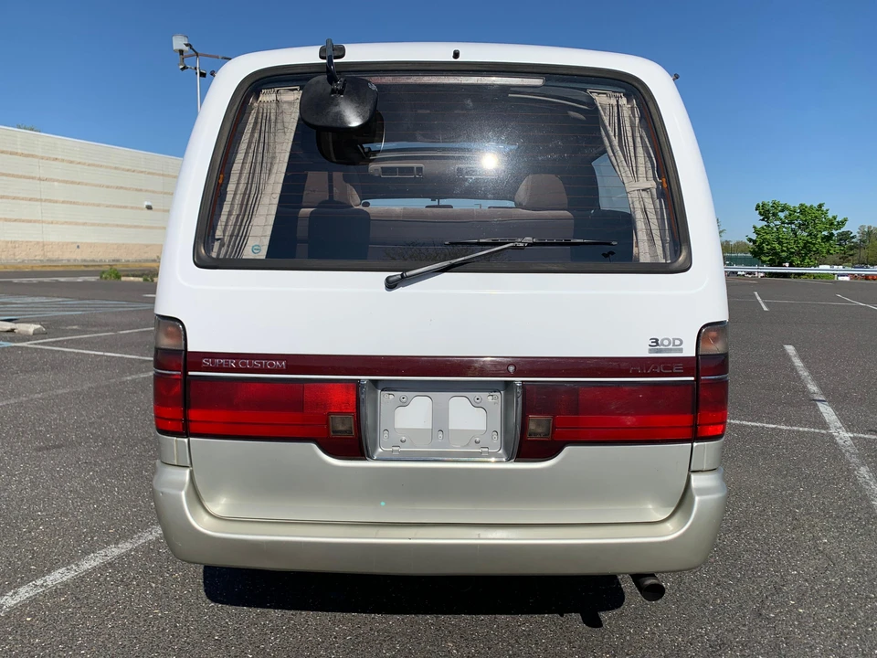 1996 Toyota HiAce 4th Gen - Image 18 of 31