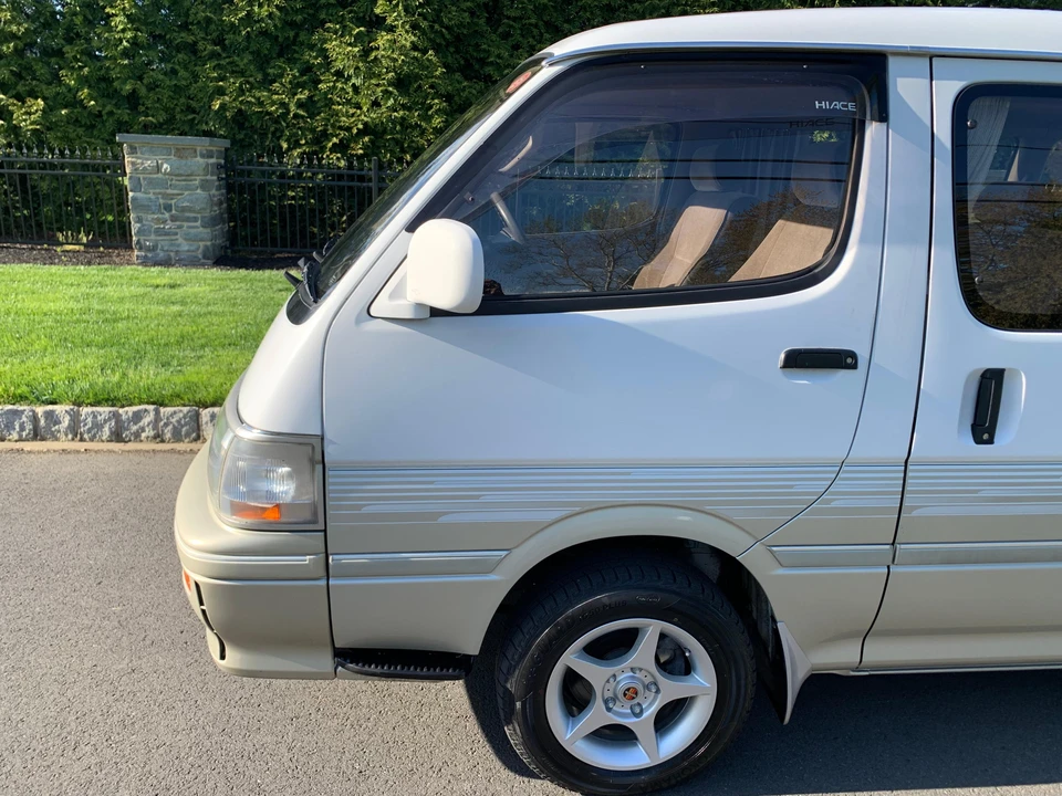 1996 Toyota HiAce 4th Gen - Image 29 of 31