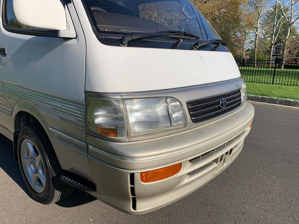 1996 Toyota HiAce 4th Gen - Image 27 of 31