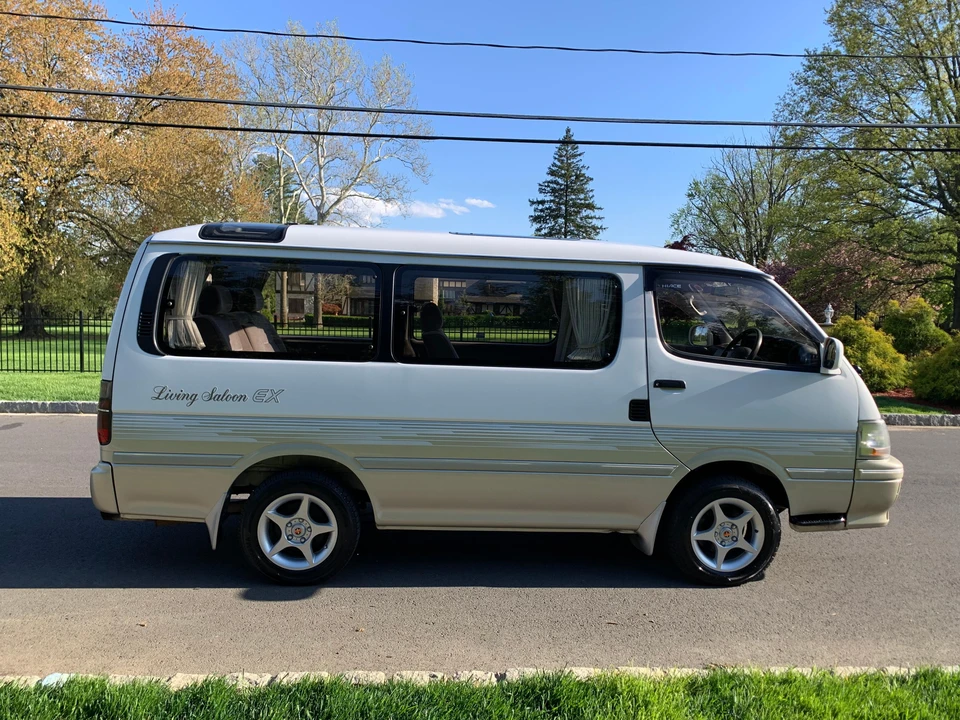 1996 Toyota HiAce 4th Gen - Image 22 of 31