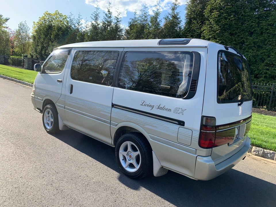 1996 Toyota HiAce 4th Gen - Image 15 of 31