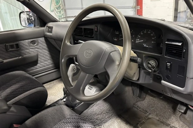 1996 Toyota Hilux 5th Gen - Image 5 of 7