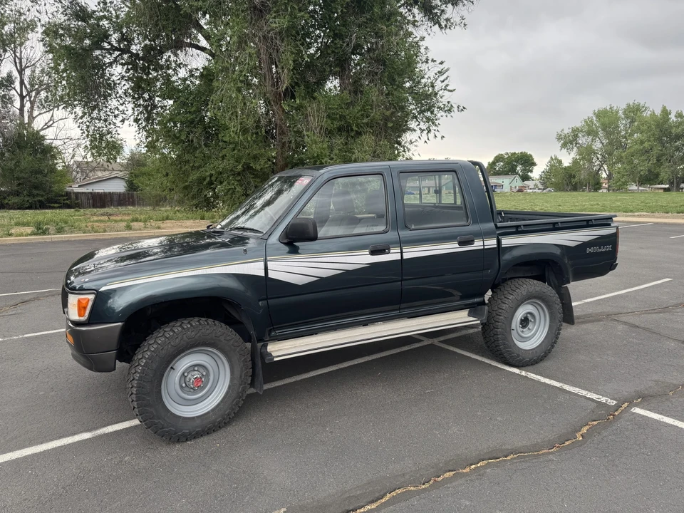 1996 Toyota Hilux 5th Gen - Image 4 of 31